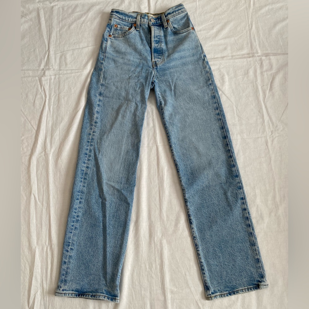 Levi’s rib cage straight jeans